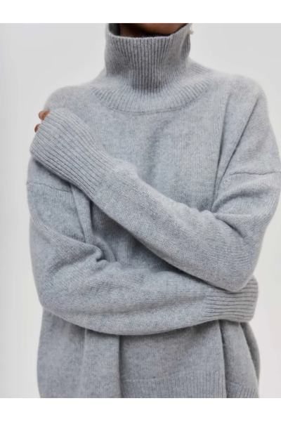 Mali | Turtleneck Sweater