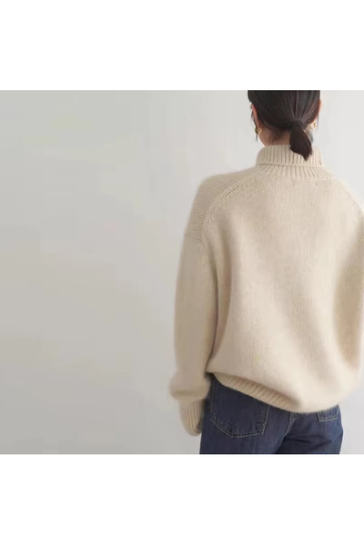 Anya | Wool Turtleneck
